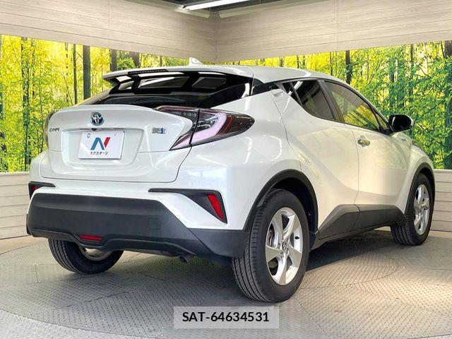 Toyota C-HR 2018-05 7216030-16