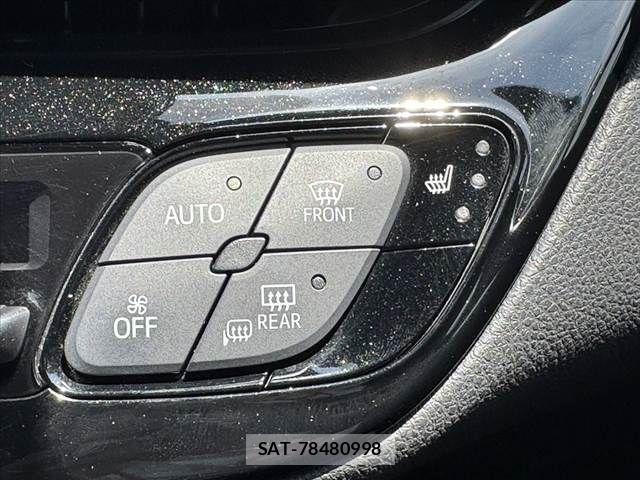 Toyota C-HR 2017-07 7216016-25