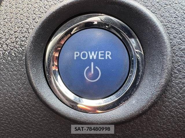 Toyota C-HR 2017-07 7216016-5