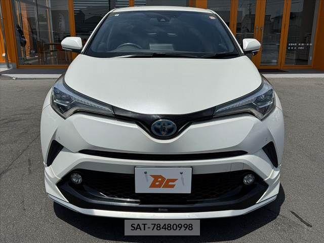Toyota C-HR 2017-07 7216016-8