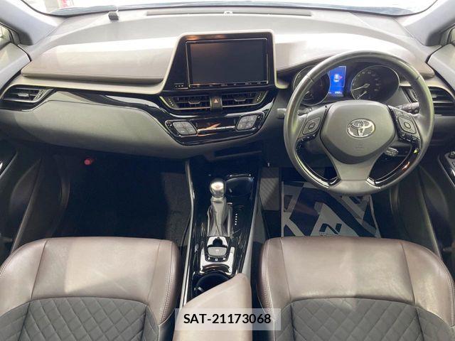 Toyota C-HR 2019-01 7216041-1