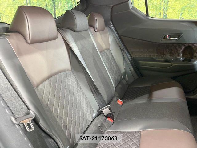 Toyota C-HR 2019-01 7216041-8