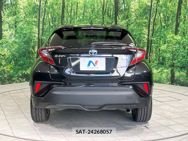 Toyota C-HR 2018-03 7216027-14