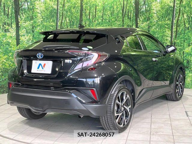 Toyota C-HR 2018-03 7216027-16