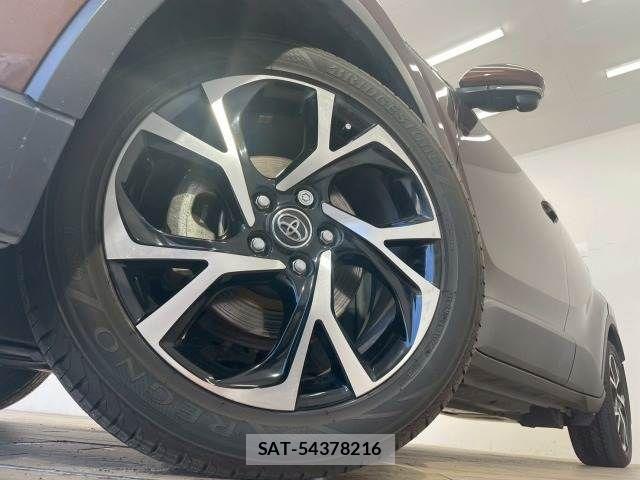 Toyota C-HR 2016-12 7216001-18