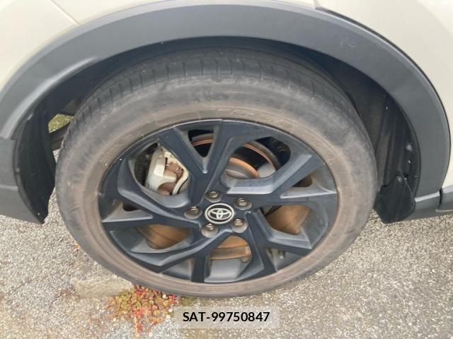 Toyota C-HR 2023-06 7216062-3