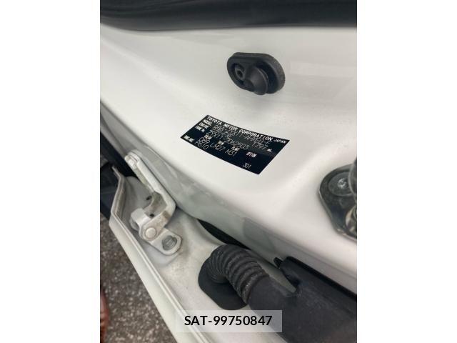 Toyota C-HR 2023-06 7216062-6