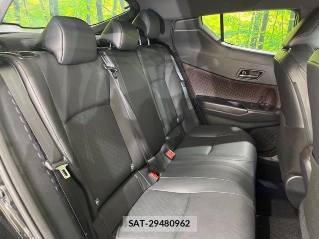 Toyota C-HR 2018-12 7216033-8