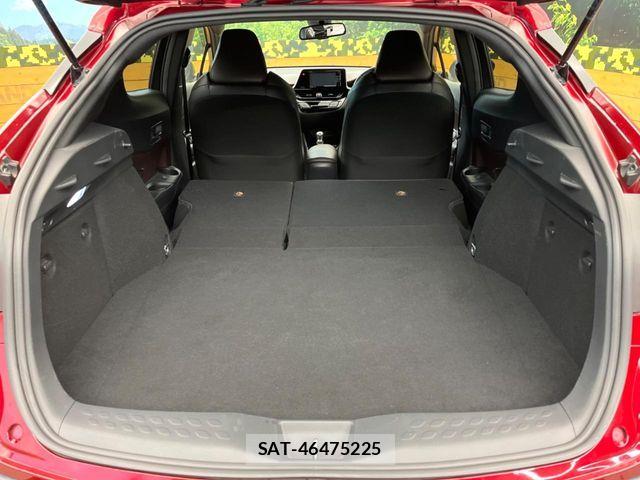 Toyota C-HR 2017-06 7216011-9