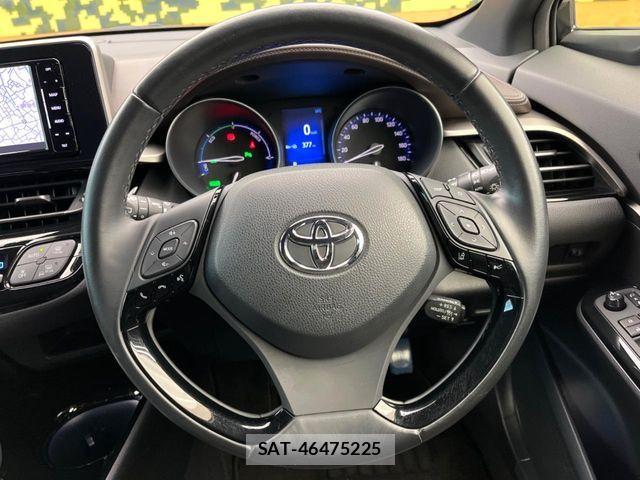 Toyota C-HR 2017-06 7216011-10