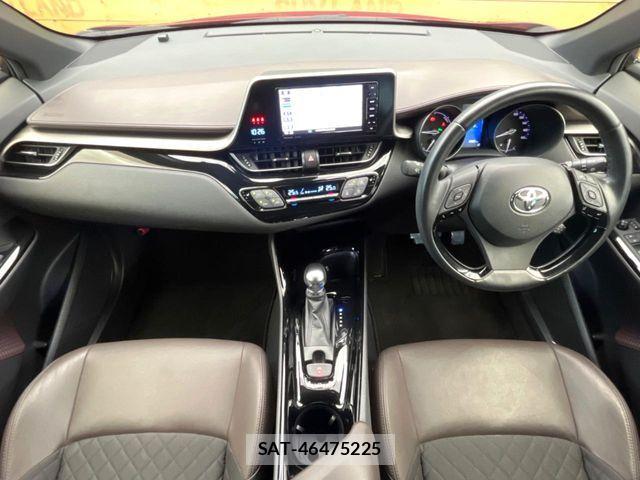 Toyota C-HR 2017-06 7216011-1