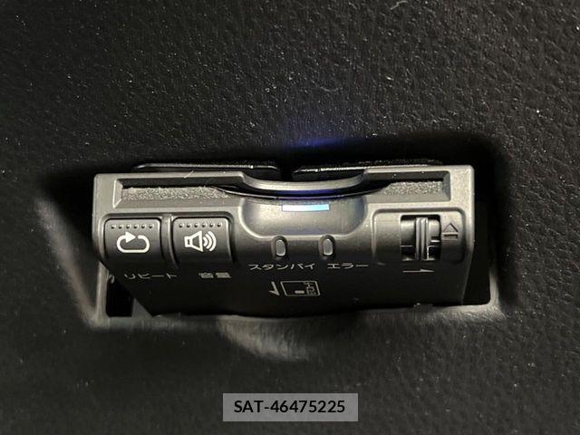 Toyota C-HR 2017-06 7216011-5