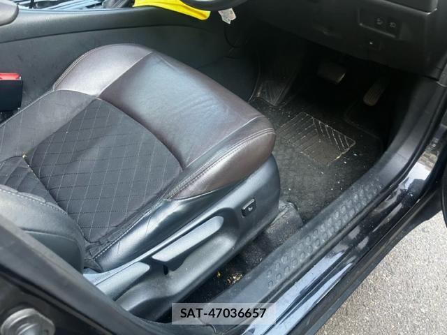 Toyota C-HR 2017-02 7216005-14