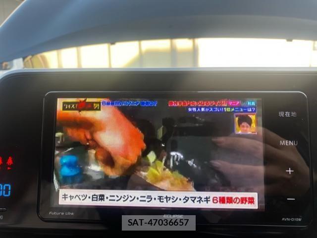 Toyota C-HR 2017-02 7216005-22