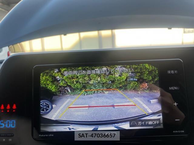 Toyota C-HR 2017-02 7216005-23