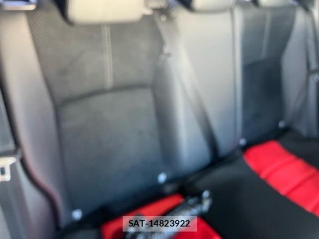Toyota C-HR 2022-05 7216060-13