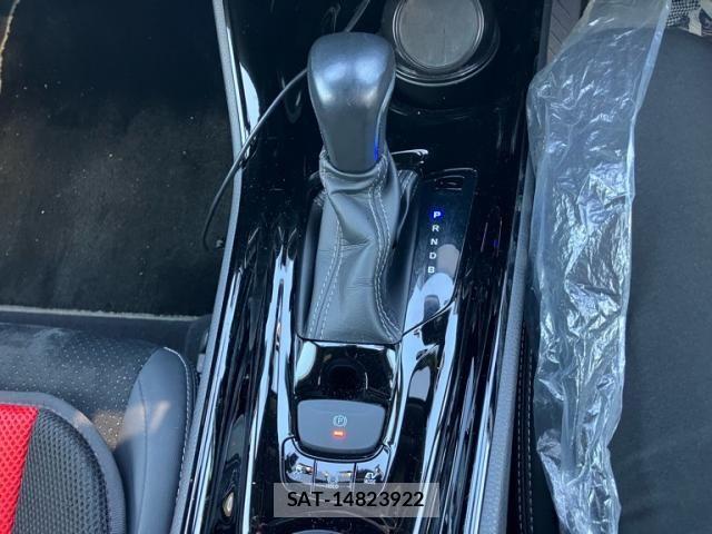 Toyota C-HR 2022-05 7216060-17