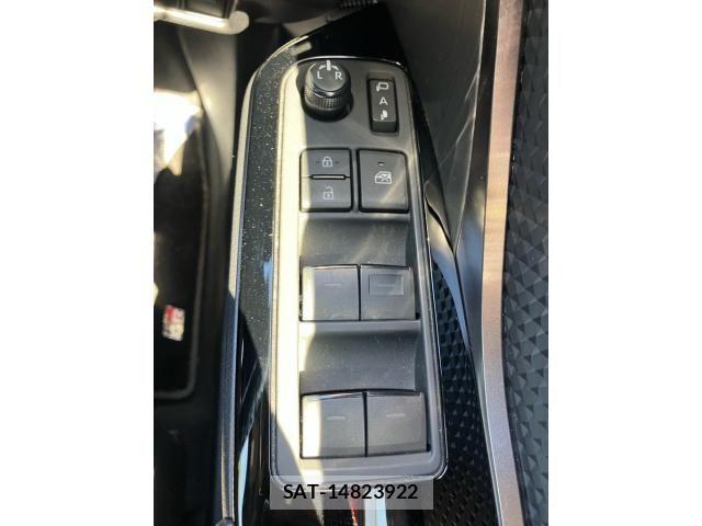Toyota C-HR 2022-05 7216060-18
