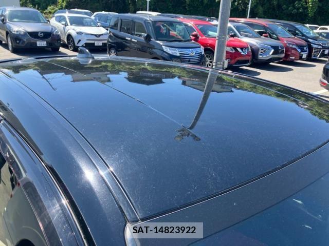 Toyota C-HR 2022-05 7216060-4