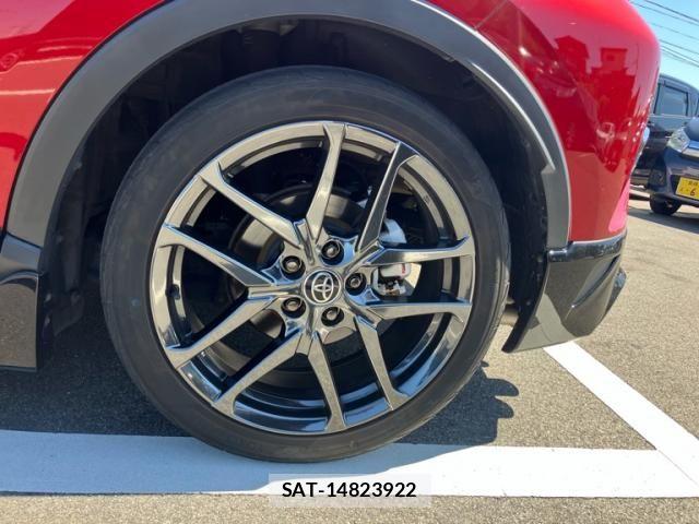 Toyota C-HR 2022-05 7216060-8
