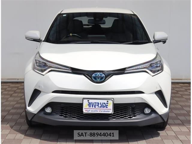 Toyota C-HR 2019-02 7216042-18