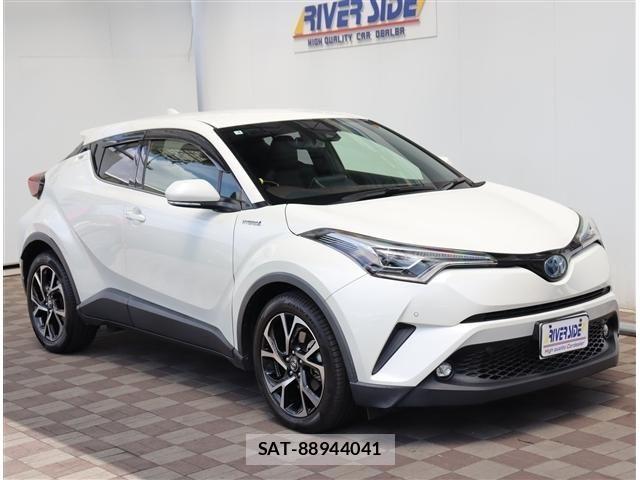 Toyota C-HR 2019-02 7216042-21