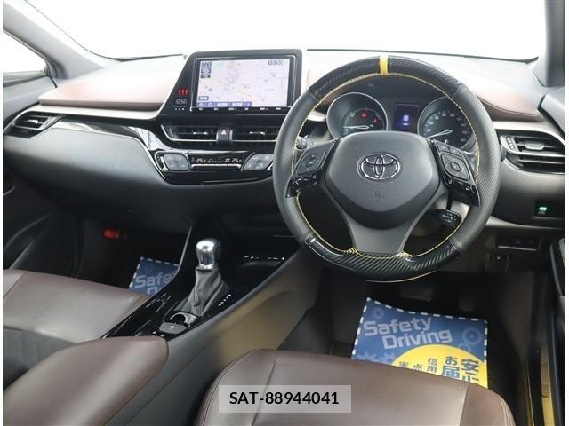 Toyota C-HR 2019-02 7216042-6