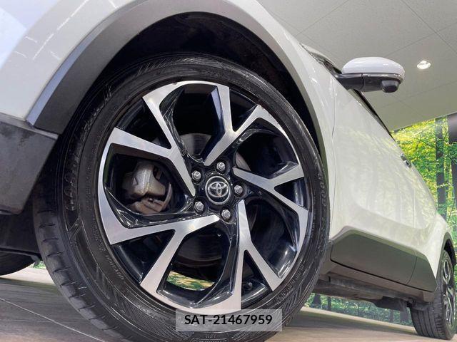 Toyota C-HR 2017-12 7216023-12