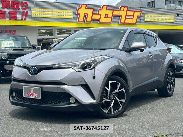 Toyota C-HR 2017-06 7216015-0