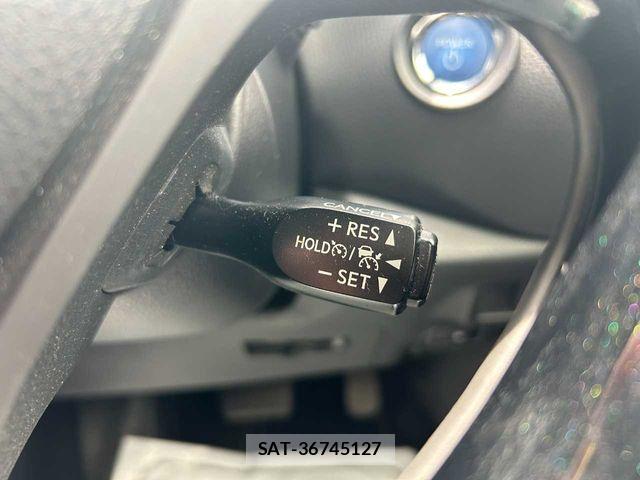 Toyota C-HR 2017-06 7216015-14