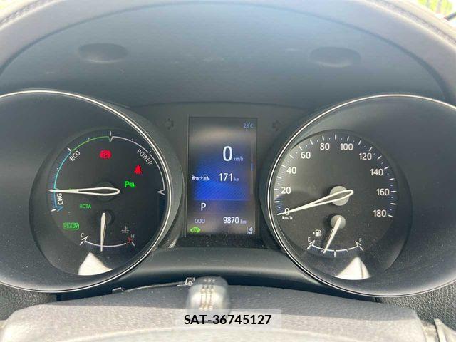Toyota C-HR 2017-06 7216015-15
