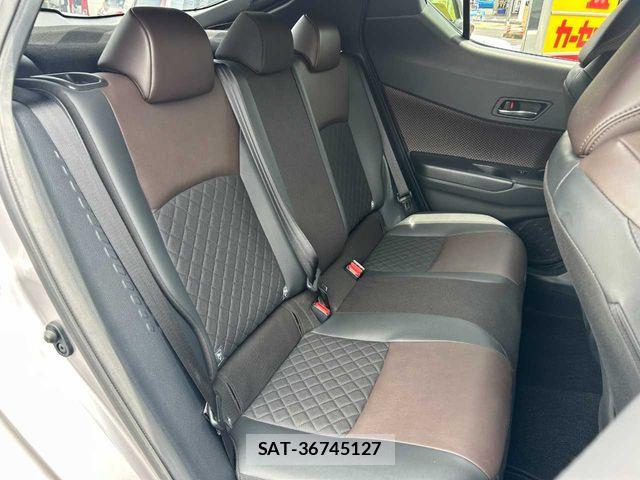 Toyota C-HR 2017-06 7216015-19