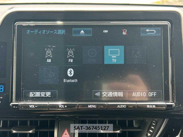 Toyota C-HR 2017-06 7216015-6