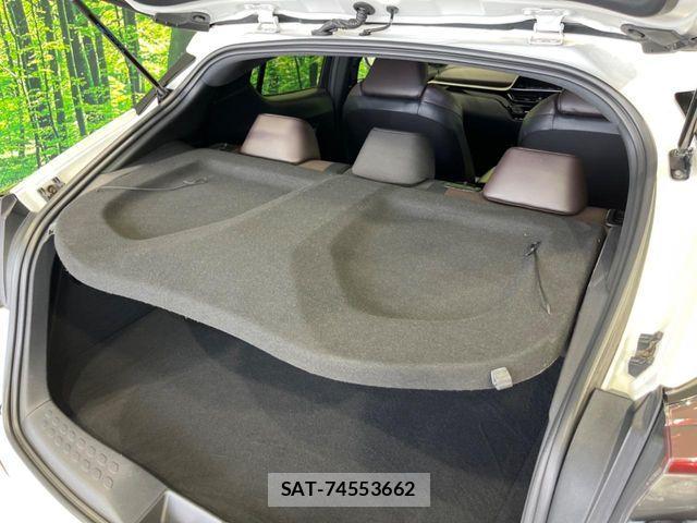 Toyota C-HR 2017-05 7216008-9