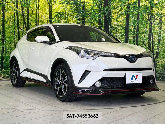 Toyota C-HR 2017-05 7216008-15
