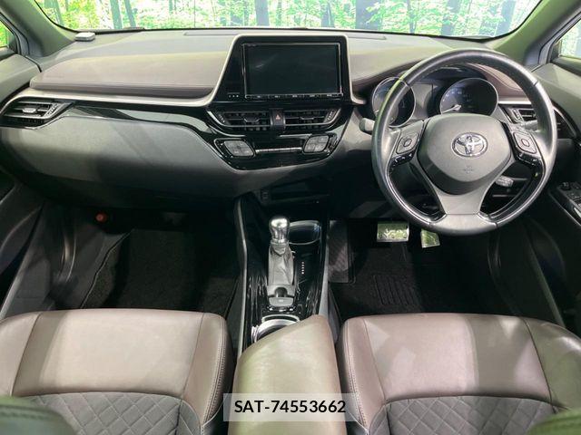 Toyota C-HR 2017-05 7216008-1