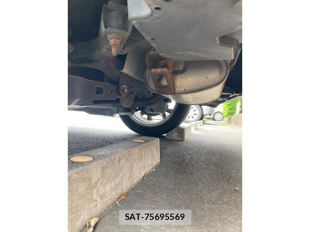 Toyota C-HR 2017-08 7216021-10