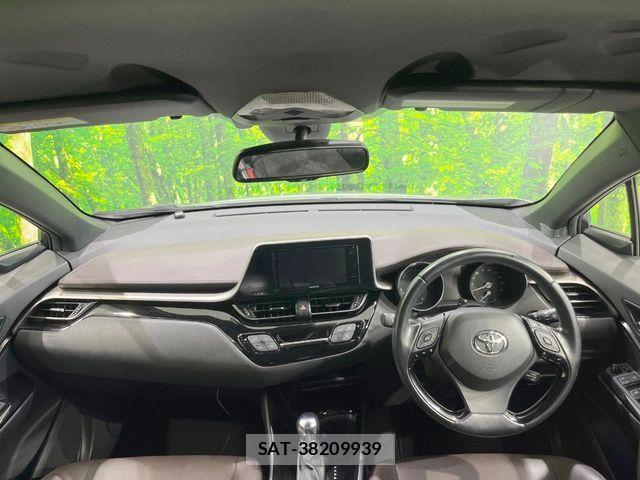 Toyota C-HR 2017-09 7216017-1