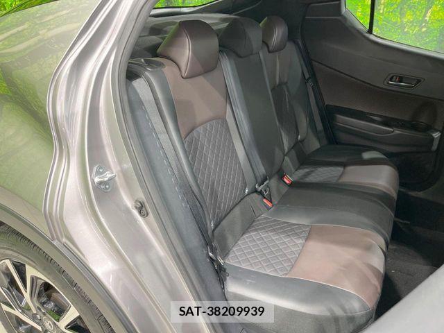 Toyota C-HR 2017-09 7216017-8