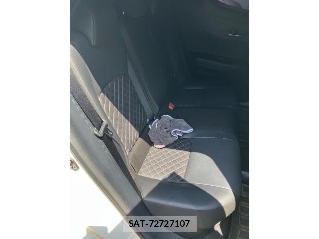 Toyota C-HR 2019-03 7216043-21