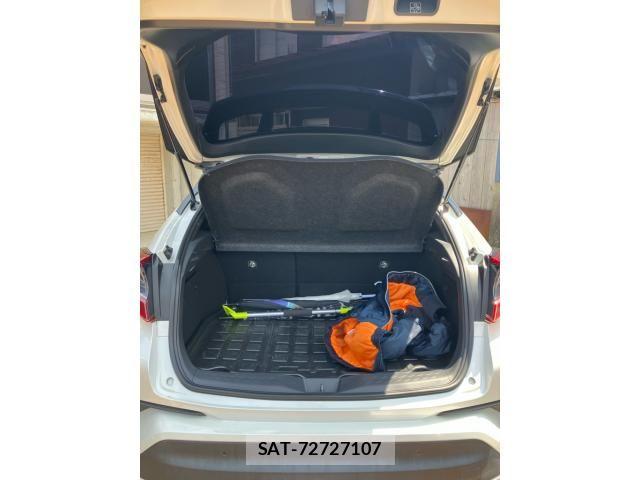 Toyota C-HR 2019-03 7216043-22