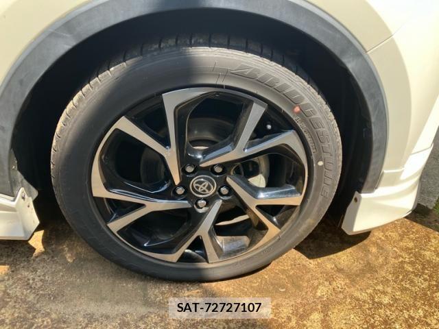 Toyota C-HR 2019-03 7216043-3