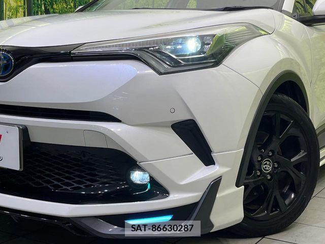Toyota C-HR 2019-01 7216035-12