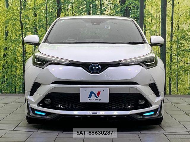 Toyota C-HR 2019-01 7216035-14