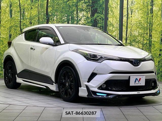 Toyota C-HR 2019-01 7216035-16
