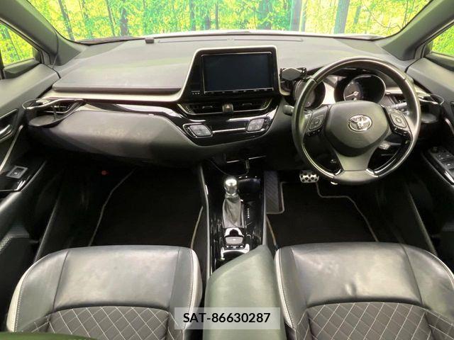 Toyota C-HR 2019-01 7216035-1