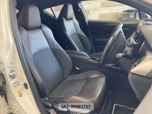 Toyota C-HR 2017-11 7216018-11