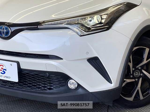 Toyota C-HR 2017-11 7216018-19