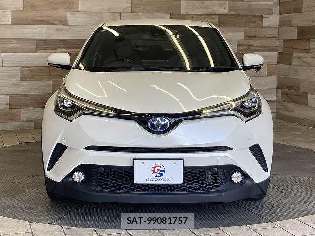 Toyota C-HR 2017-11 7216018-2