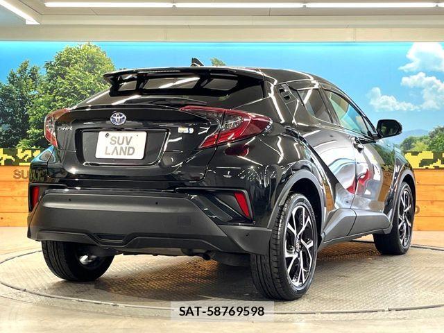Toyota C-HR 2019-06 7216044-16